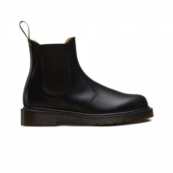 DR. MARTENS SMOOTH CHELSEA BOOTS