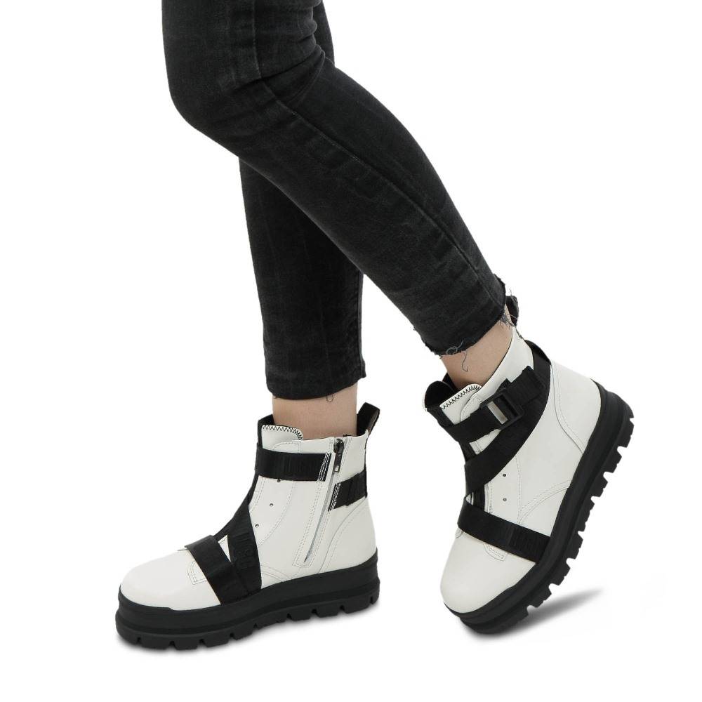 UGG SID BOOT