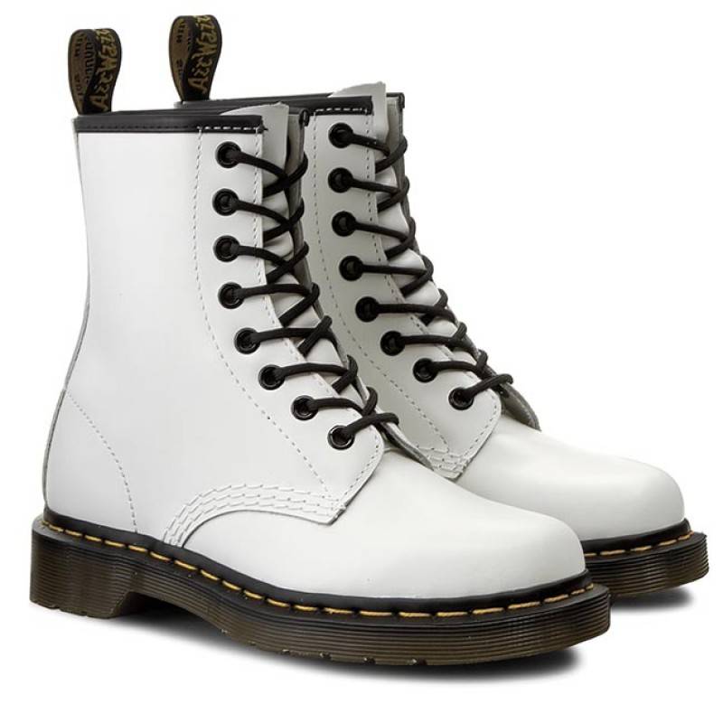 DR. MARTENS 8 EYE BOOT