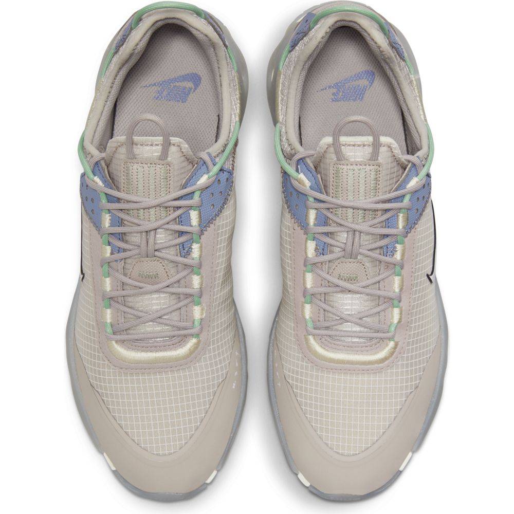 NIKE REACT LIVE  SHOES