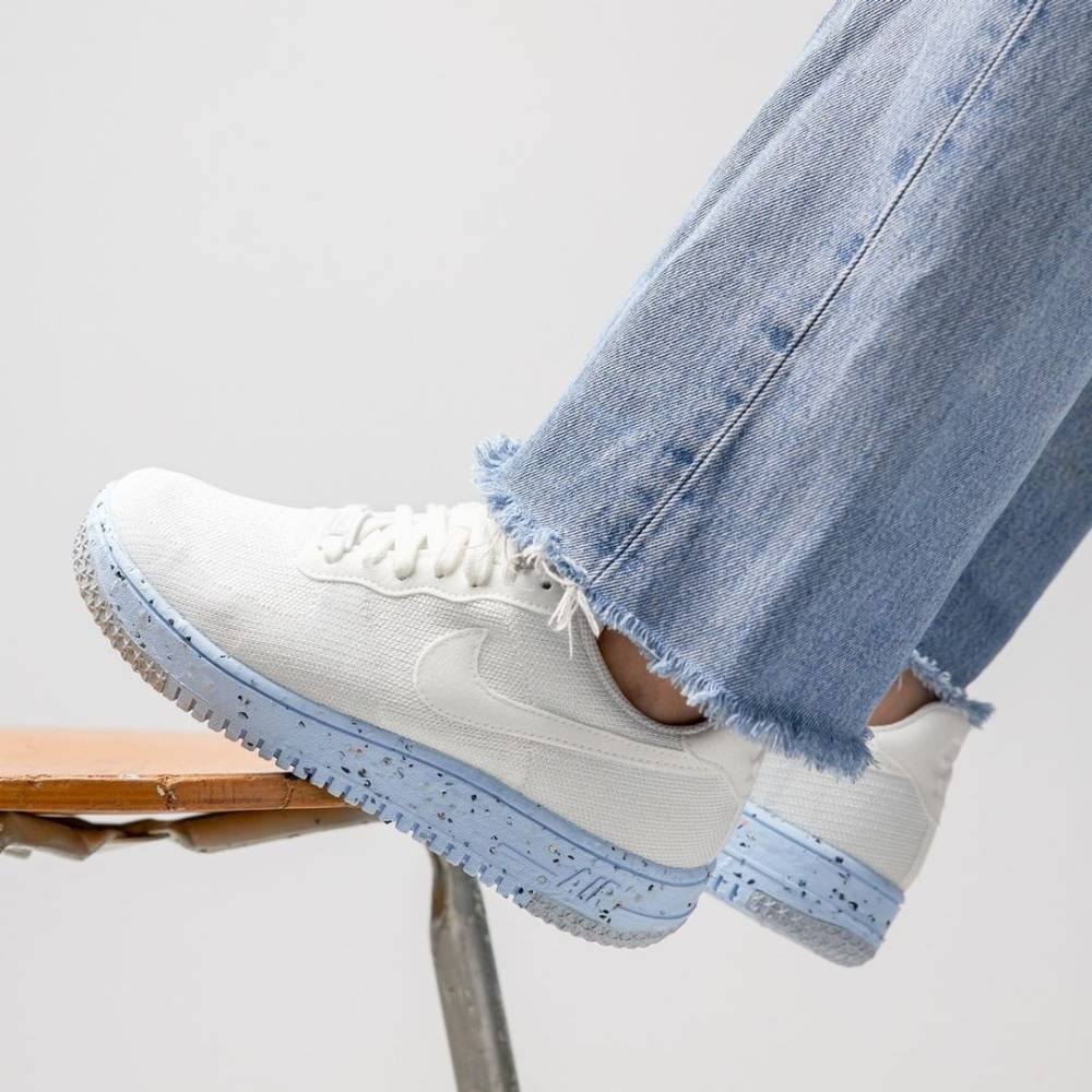 NIKE WOMENS AIR FORCE 1 CRATER FLYKNIT