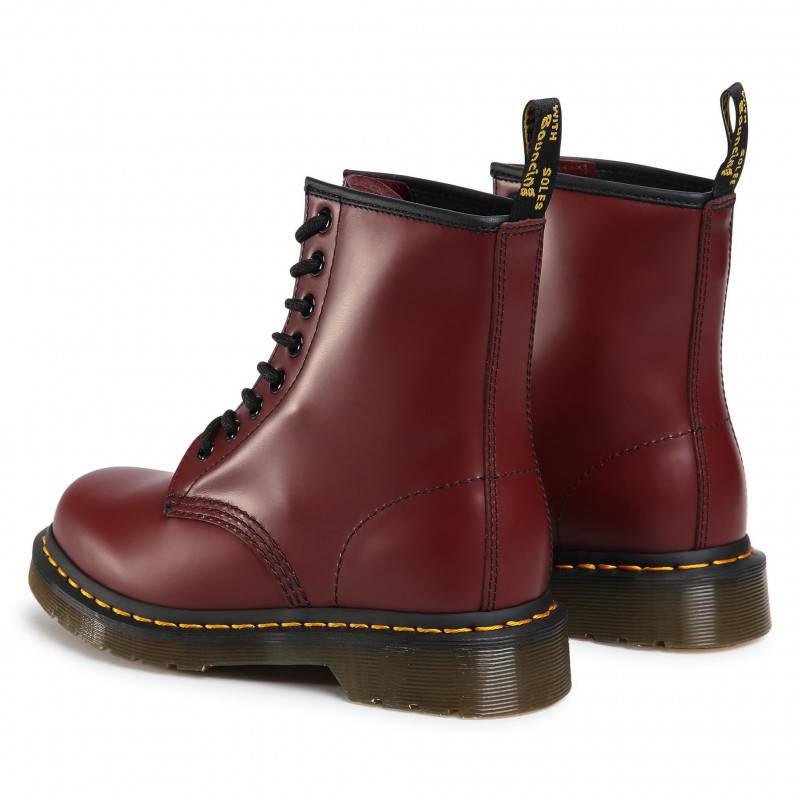 DR. MARTENS LEATHER LACED BOOT