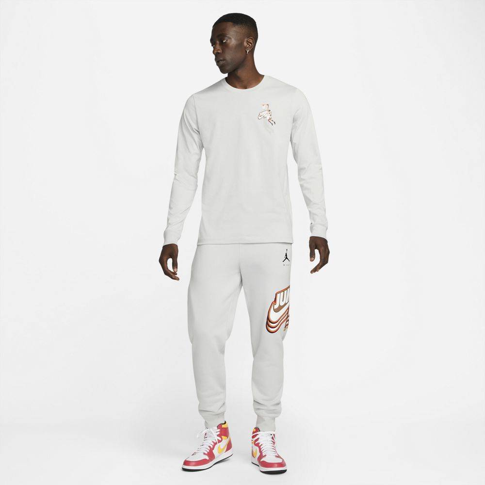 NIKE JORDAN JUMPMAN LONG-SLEEVE CREW