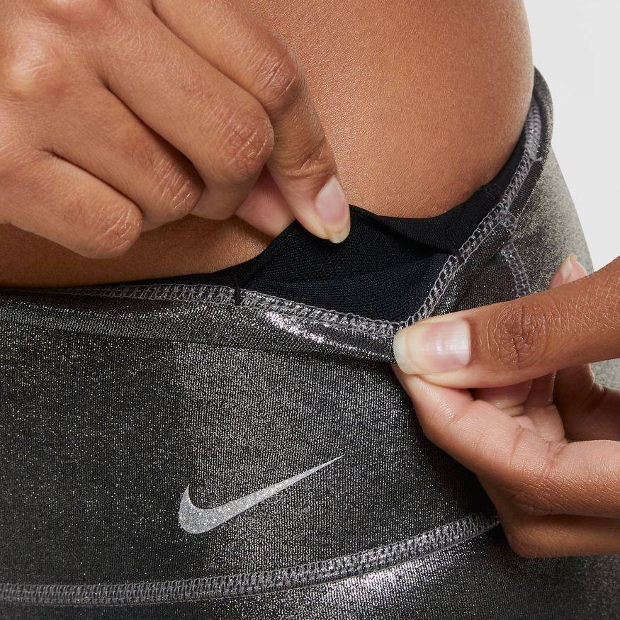 NIKE ONE WOMENS ICON CLASH SHORT