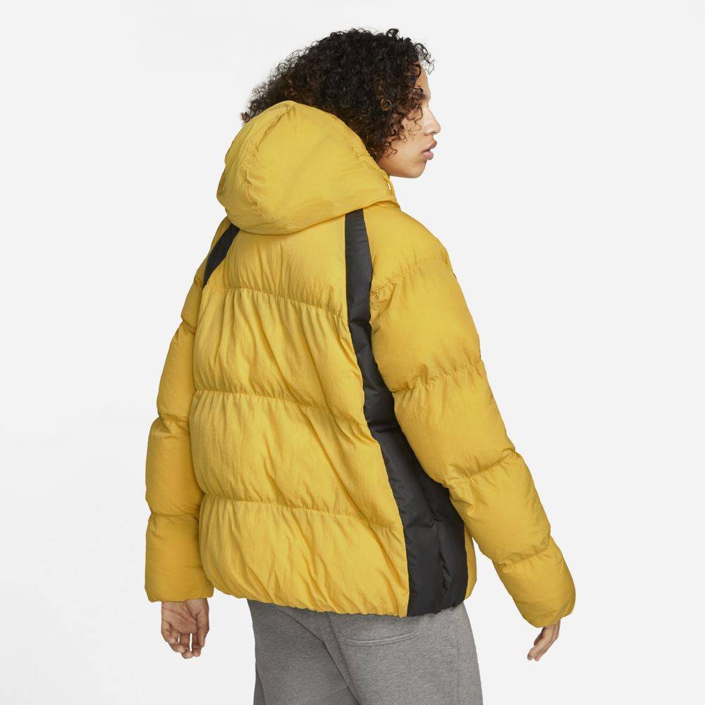 NIKE JORDAN ESSENTIALS PUFFER JACKETS