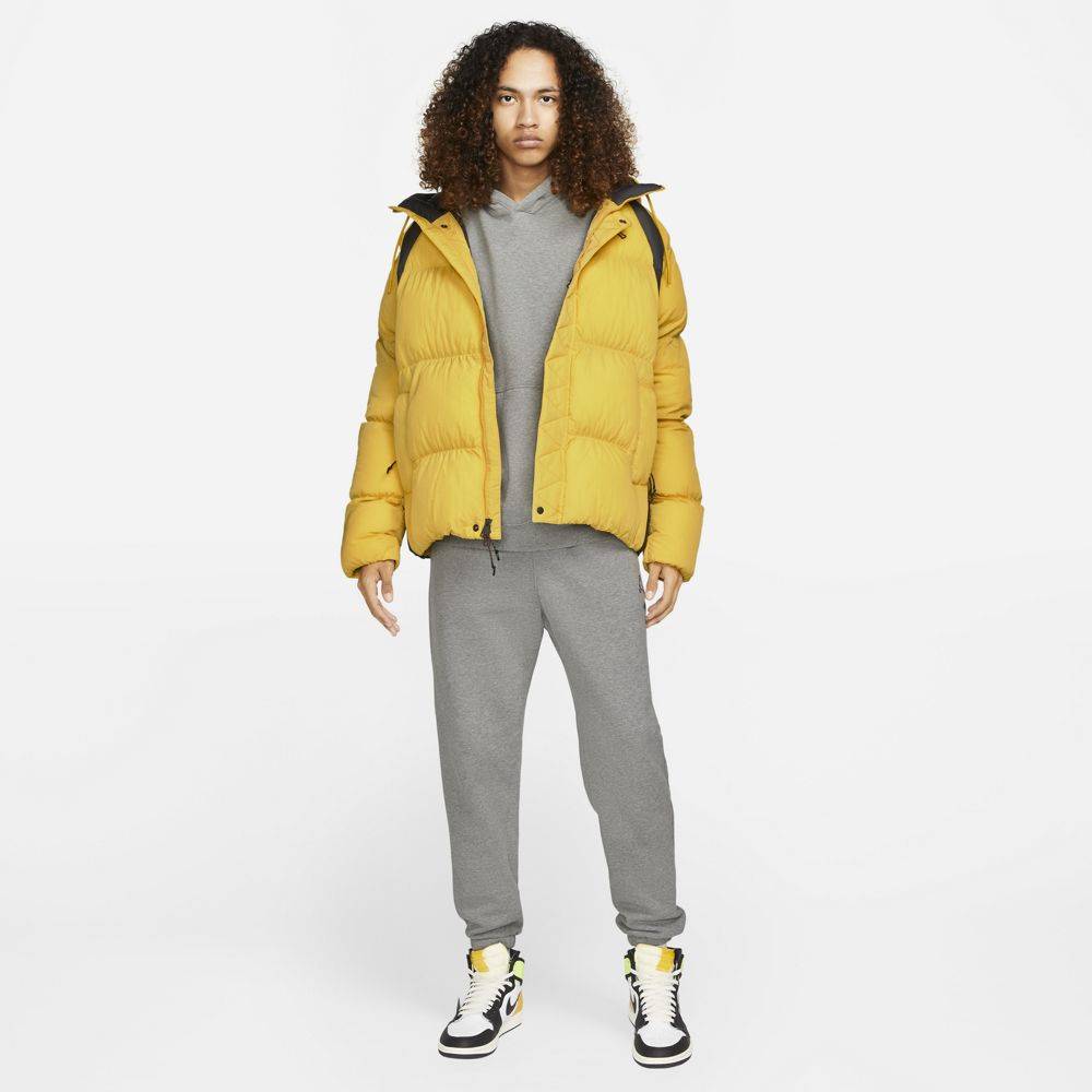 NIKE JORDAN ESSENTIALS PUFFER JACKETS