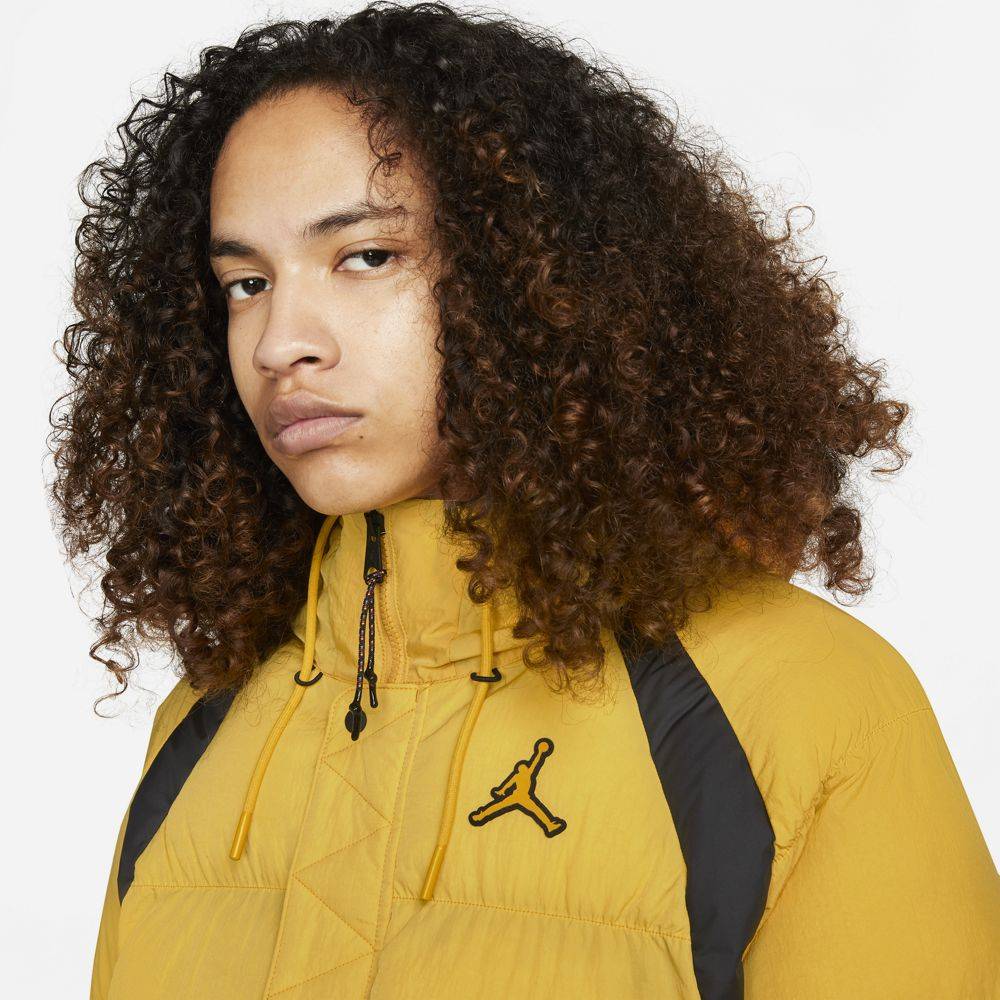 NIKE JORDAN ESSENTIALS PUFFER JACKETS