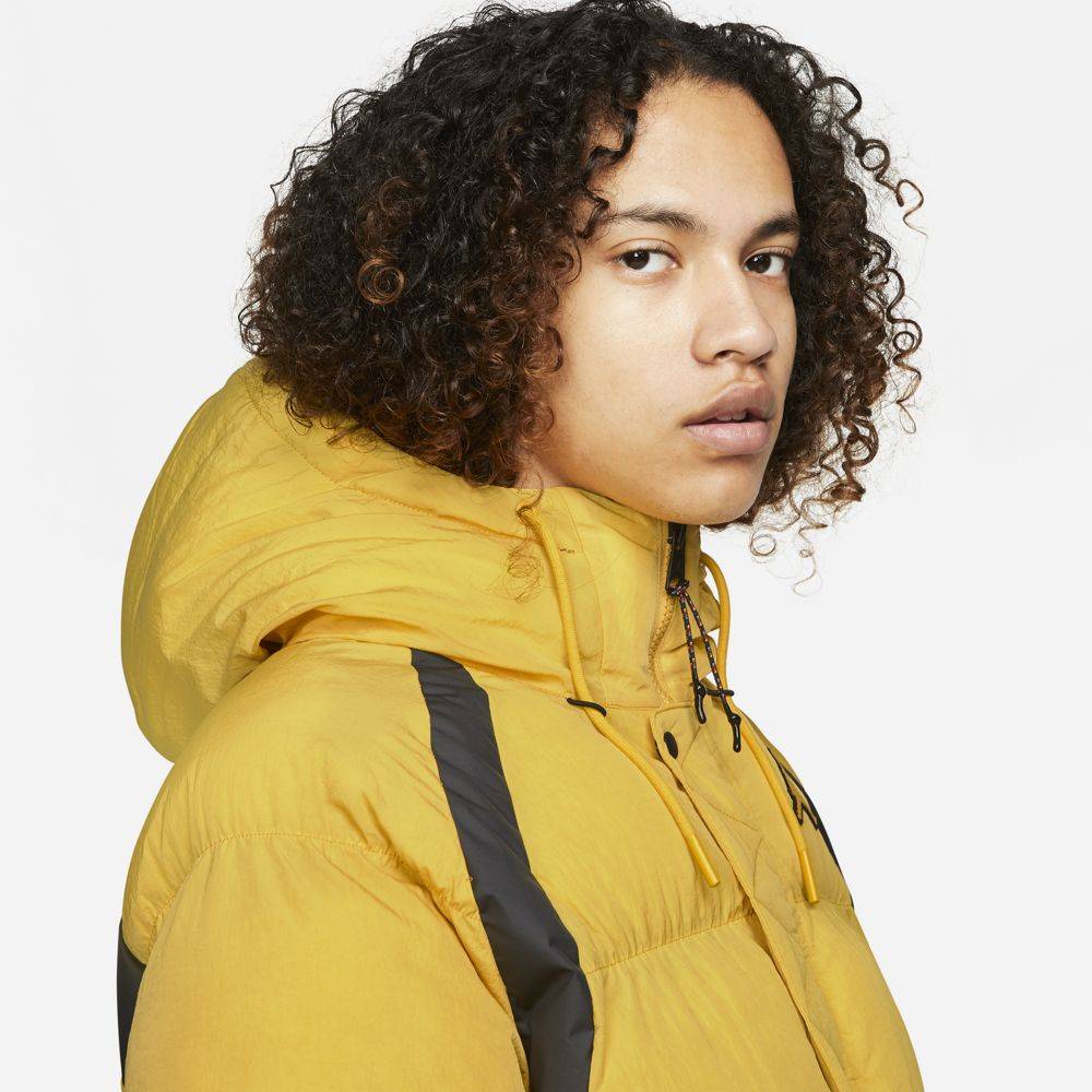 NIKE JORDAN ESSENTIALS PUFFER JACKETS