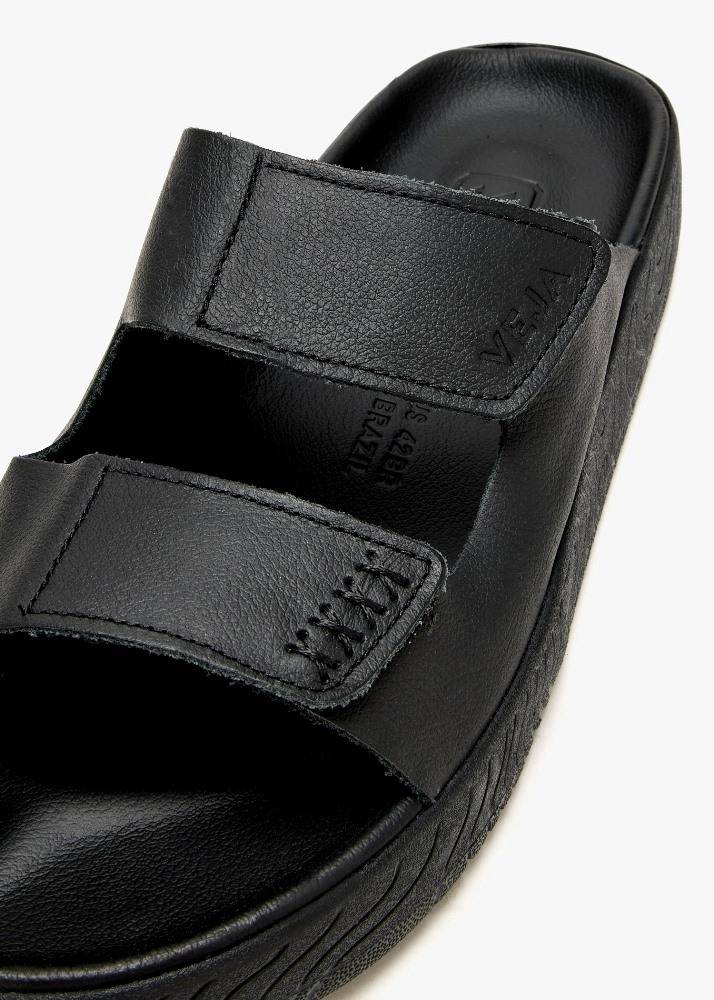 VEJA ETNA LEATHER SANDAL