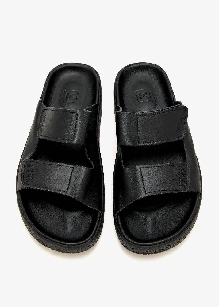 VEJA ETNA LEATHER SANDAL