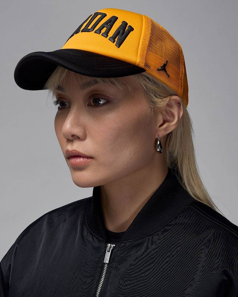 NIKE JORDAN FOAM TRUCKER HAT