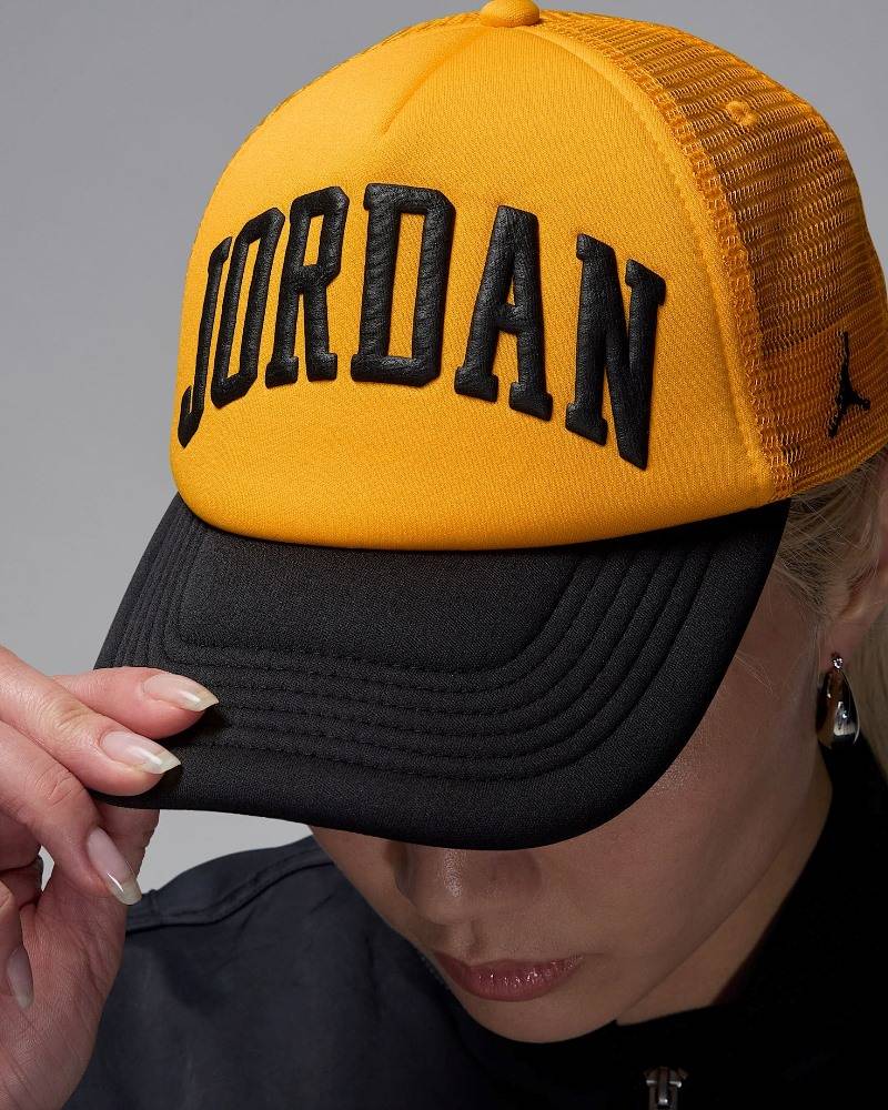 NIKE JORDAN FOAM TRUCKER HAT