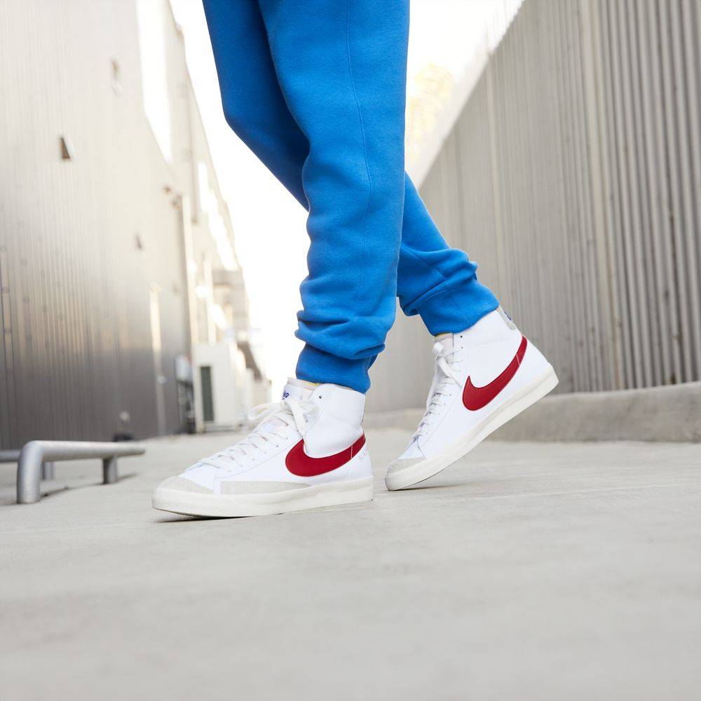 NIKE BLAZER MID '77