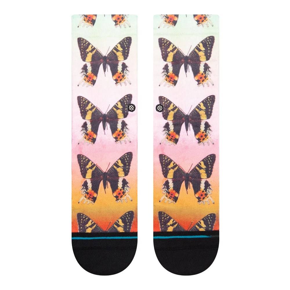 STANCE AFLUTTER CREW