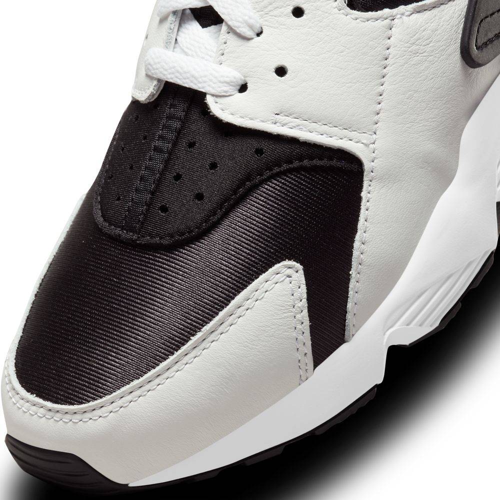 NIKE AIR HUARACHE