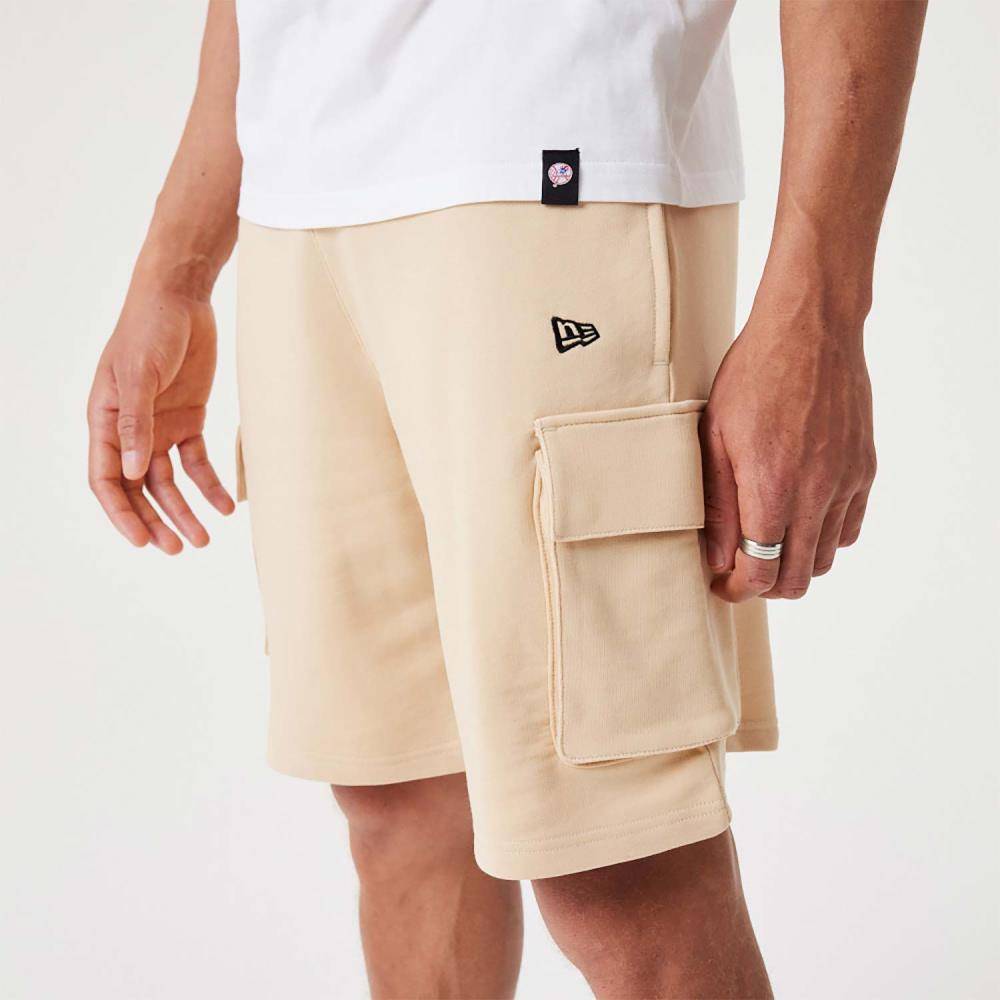 NEW ERA ESSENTIALS CARGO SHORT