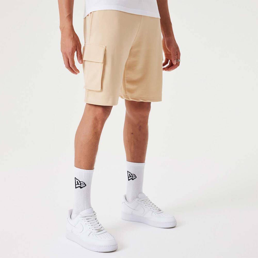 NEW ERA ESSENTIALS CARGO SHORT