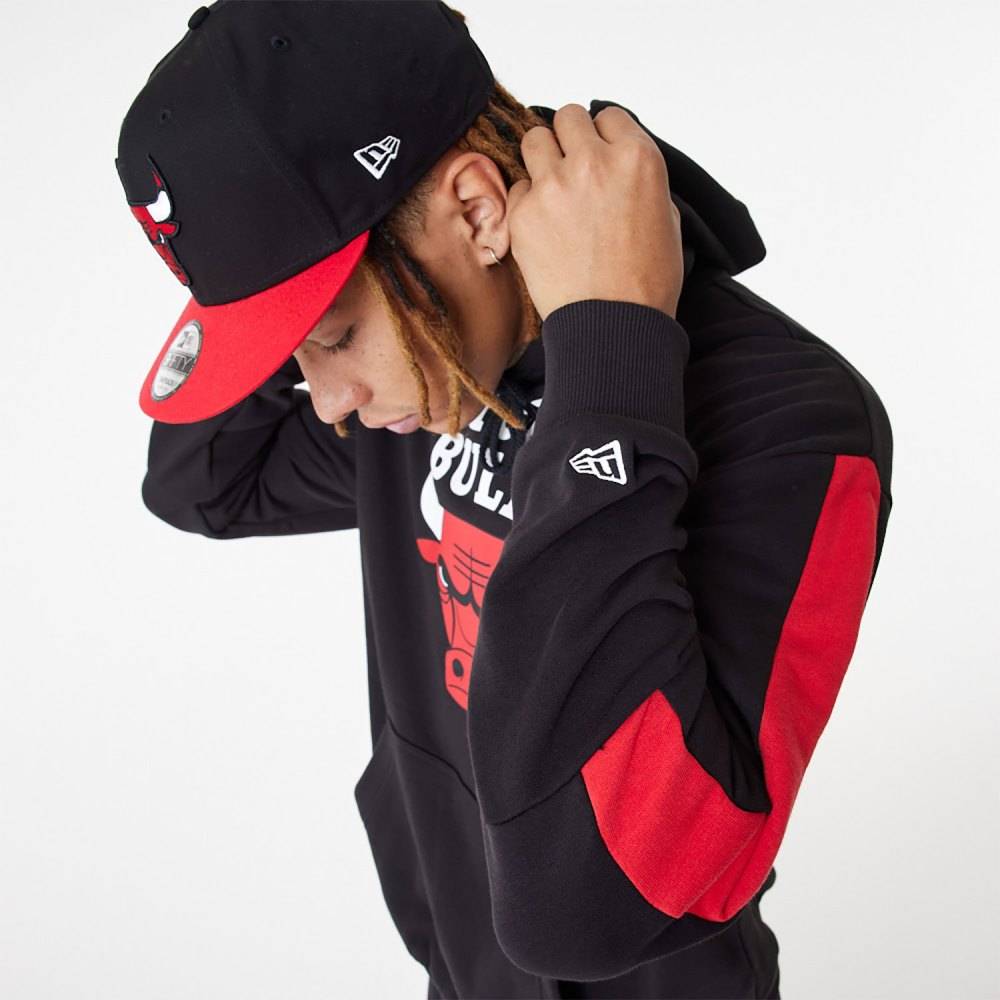 NEW ERA NBA COLOUR BLOCK OVERSIZED HOODY CHICAGO BULLS