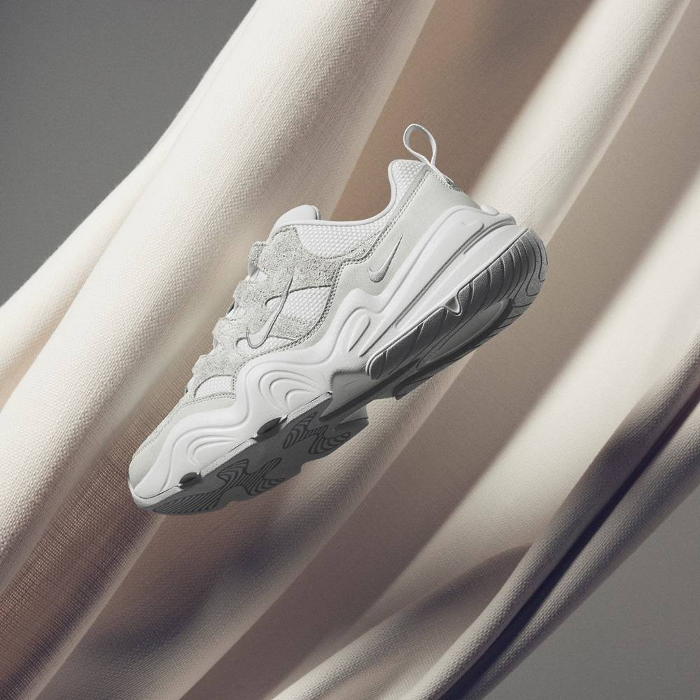 NIKE WOMENS TECH HERA