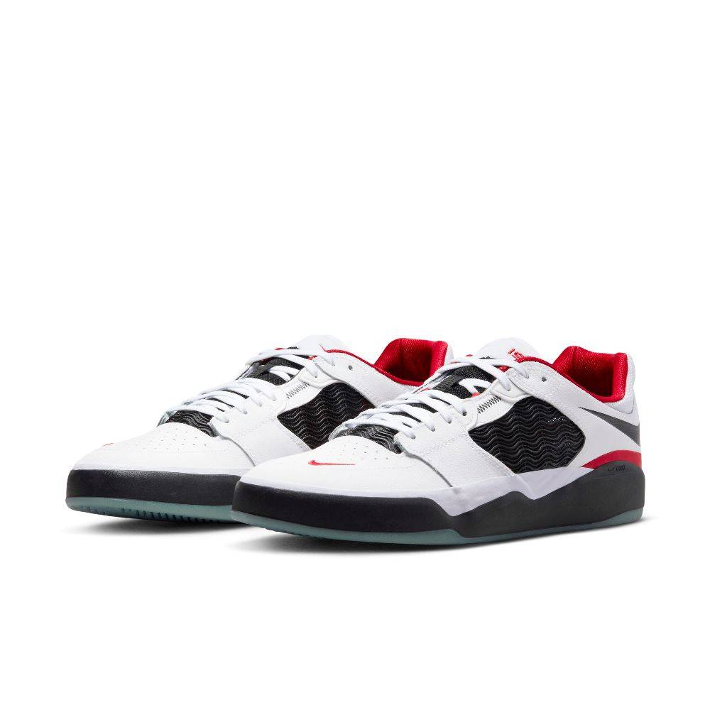 NIKE SB ISHOD WAIR PREMIUM SKATE BOARD SHOES