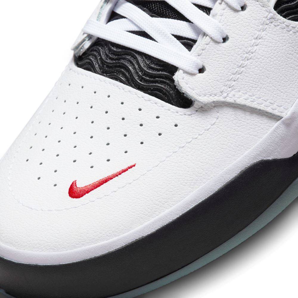 NIKE SB ISHOD WAIR PREMIUM SKATE BOARD SHOES
