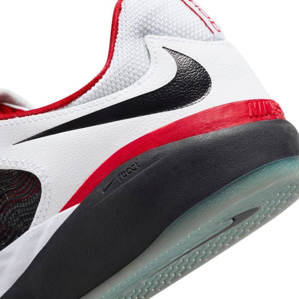 NIKE SB ISHOD WAIR PREMIUM SKATE BOARD SHOES
