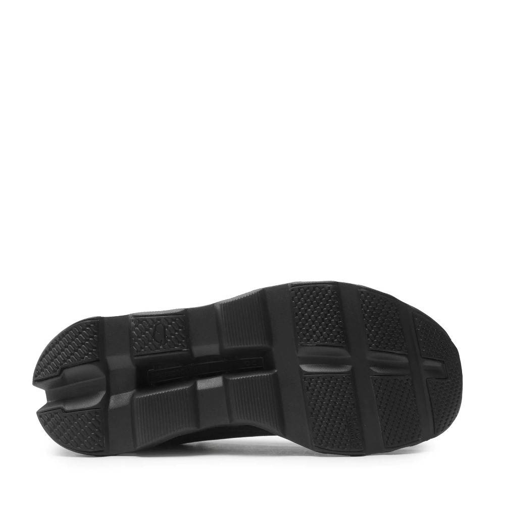 ON RUNNING CLOUDMONSTER