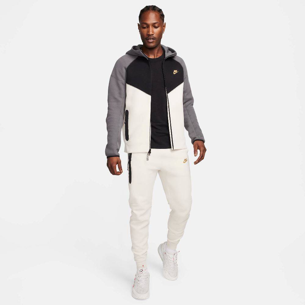 NIKE TECH FLEECE FULL-ZIP WR HOODIE