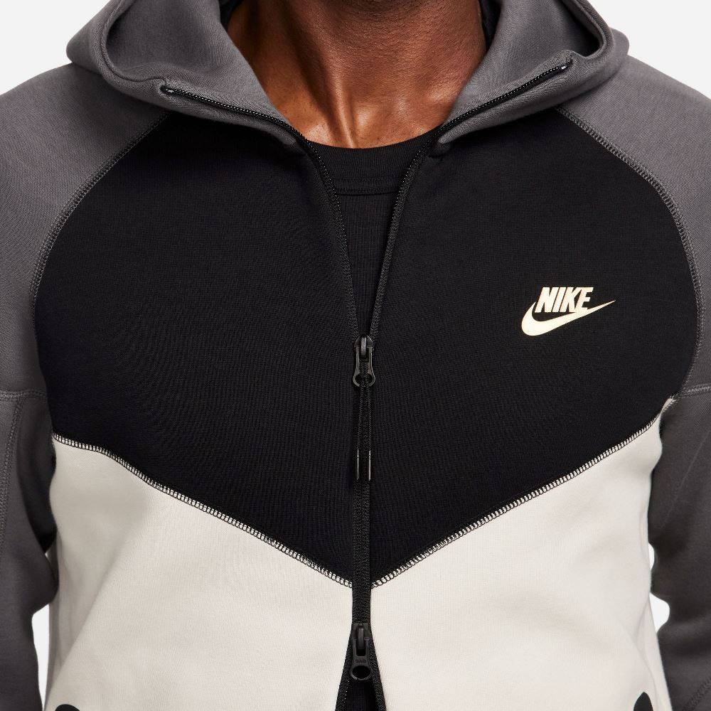 NIKE TECH FLEECE FULL-ZIP WR HOODIE