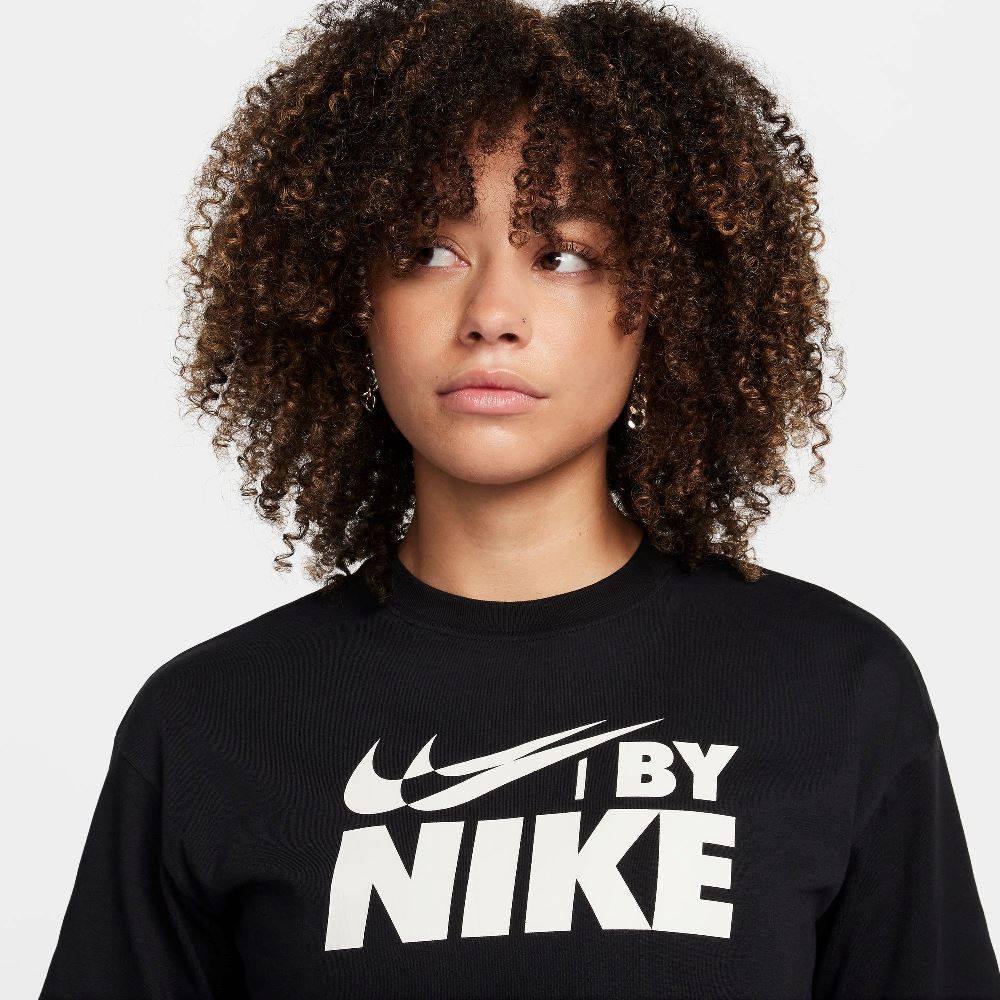 NIKE SPORTSWEAR WOMENS CROPPED TEE