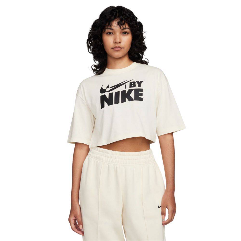 NIKE SPORTSWEAR WOMENS CROPPED TEE