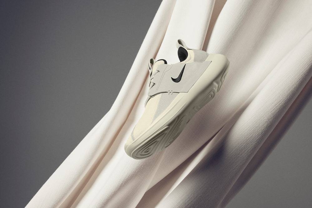 NIKE E-SERIES AD WOMENS SHOES