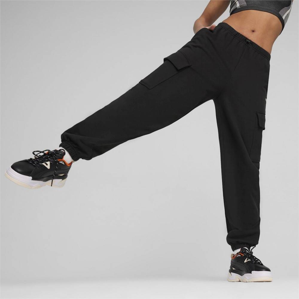 PUMA DARE TO RELAXED CARGO SWEATPANTS TR