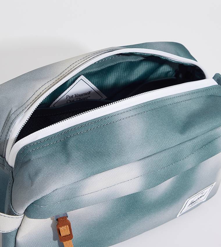 HERSCHEL CHAPTER TRAVEL KIT