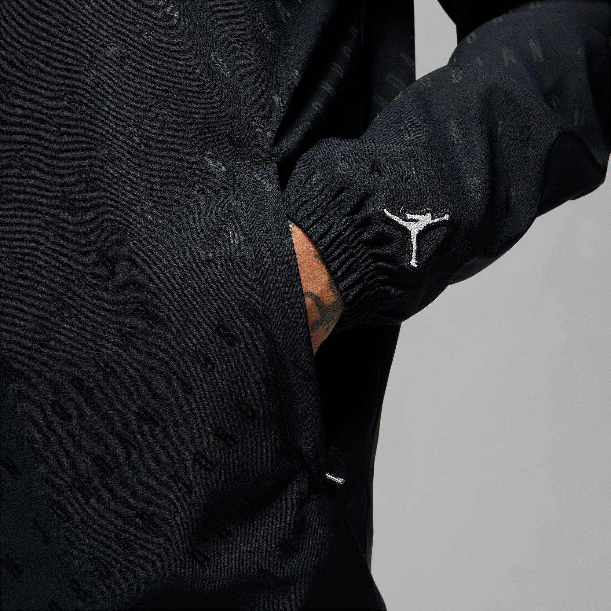 NIKE JORDAN ESSENTIALS JACKET ALL OVER PRINT