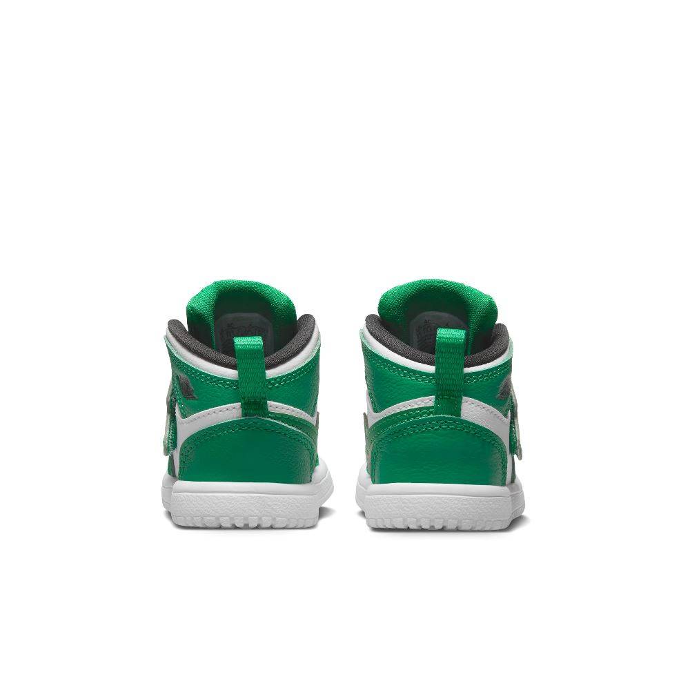 NIKE JORDAN SKY JORDAN 1