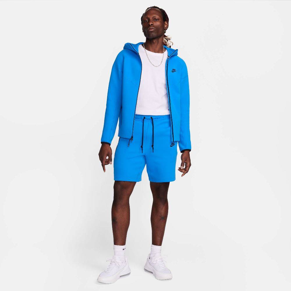 NIKE TECH FLEECE SHORT