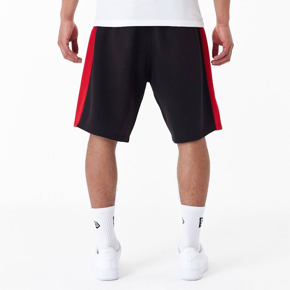 NEW ERA CHICAGO BULLS NBA MESH PANEL OVERSIZED SHORTS