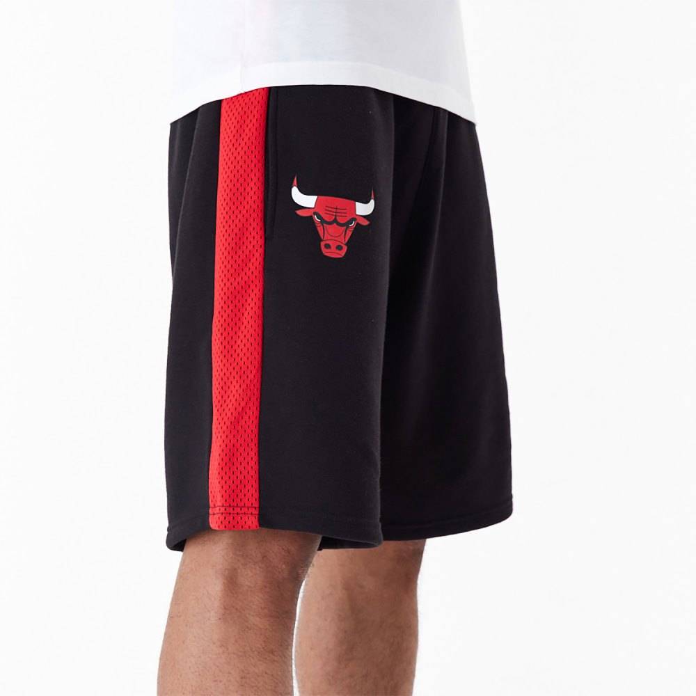 NEW ERA CHICAGO BULLS NBA MESH PANEL OVERSIZED SHORTS