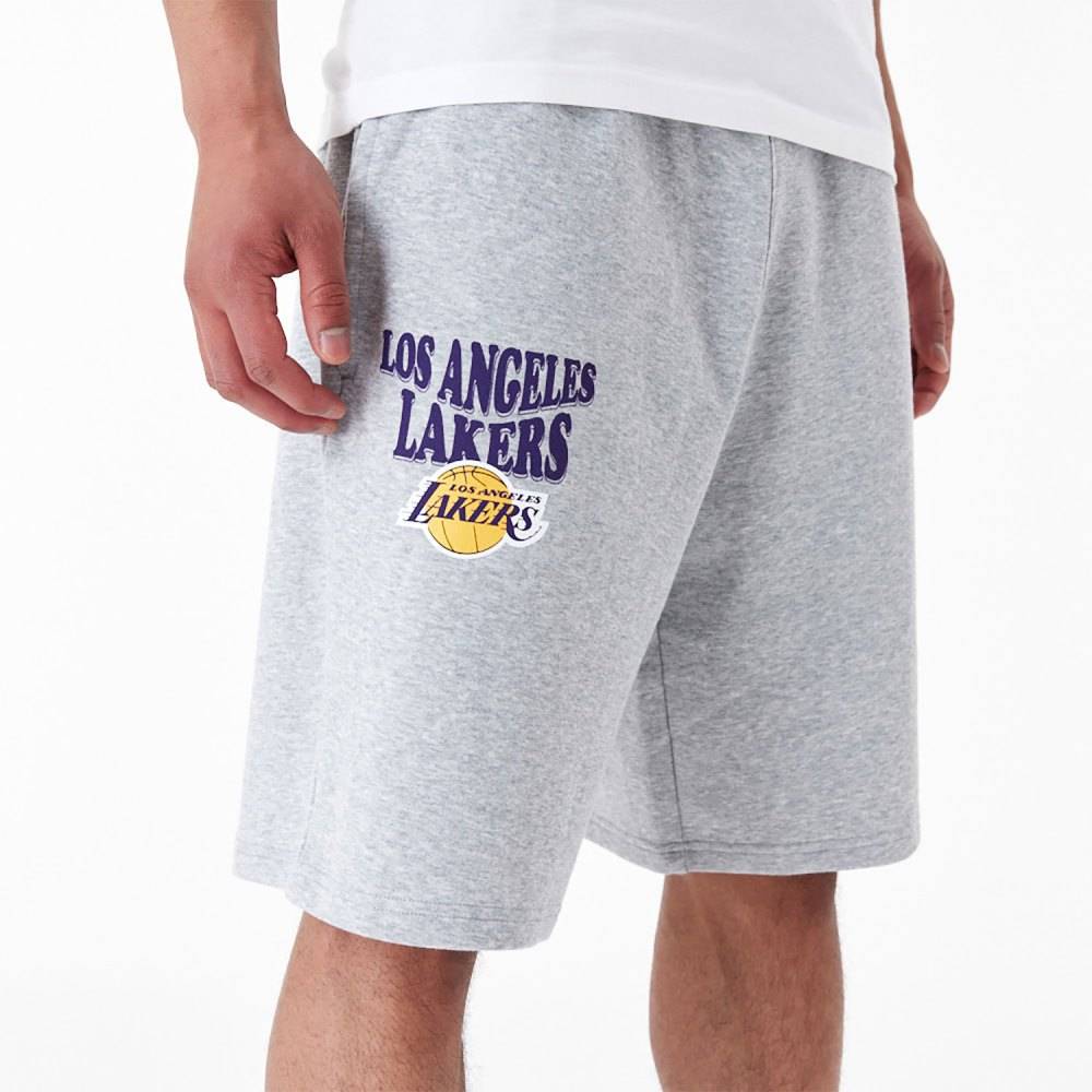 NEW ERA LA LAKERS NBA SCRIPT OVERSIZED SHORTS