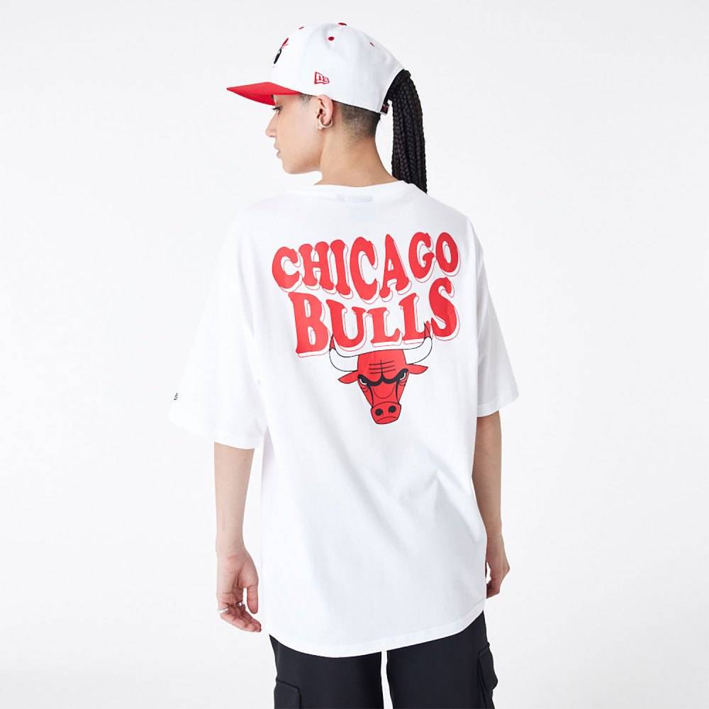 NEW ERA CHICAGO BULLS NBA SCRIPT OVERSIZED T-SHIRT