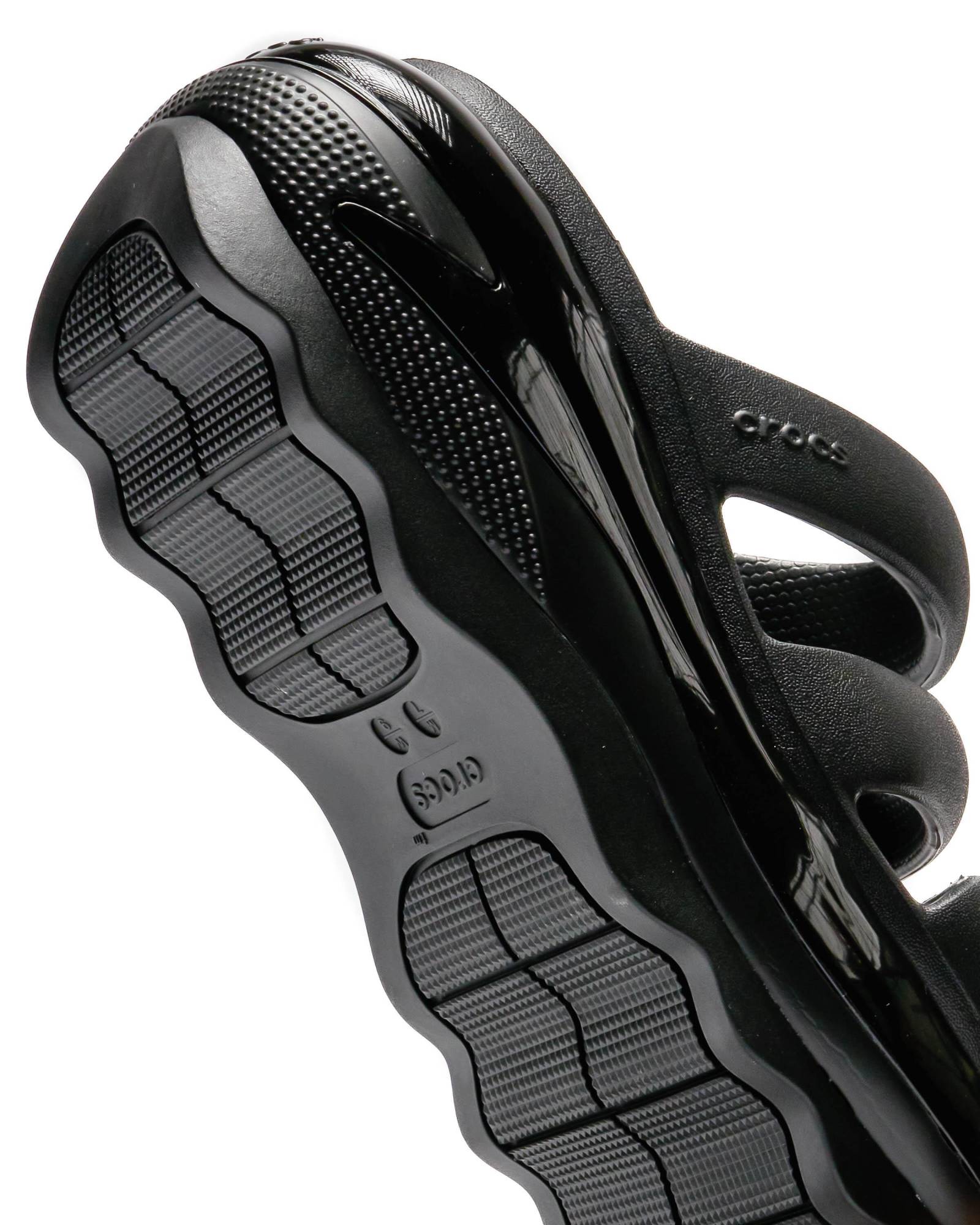 CROCS MEGA CRUSH TRIPLE STRAP