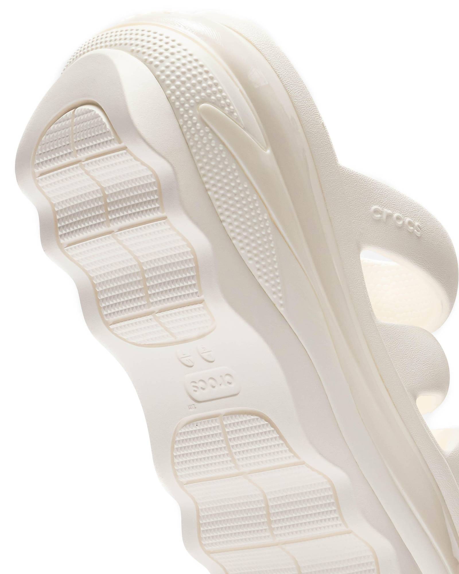 CROCS MEGA CRUSH TRIPLE STRAP
