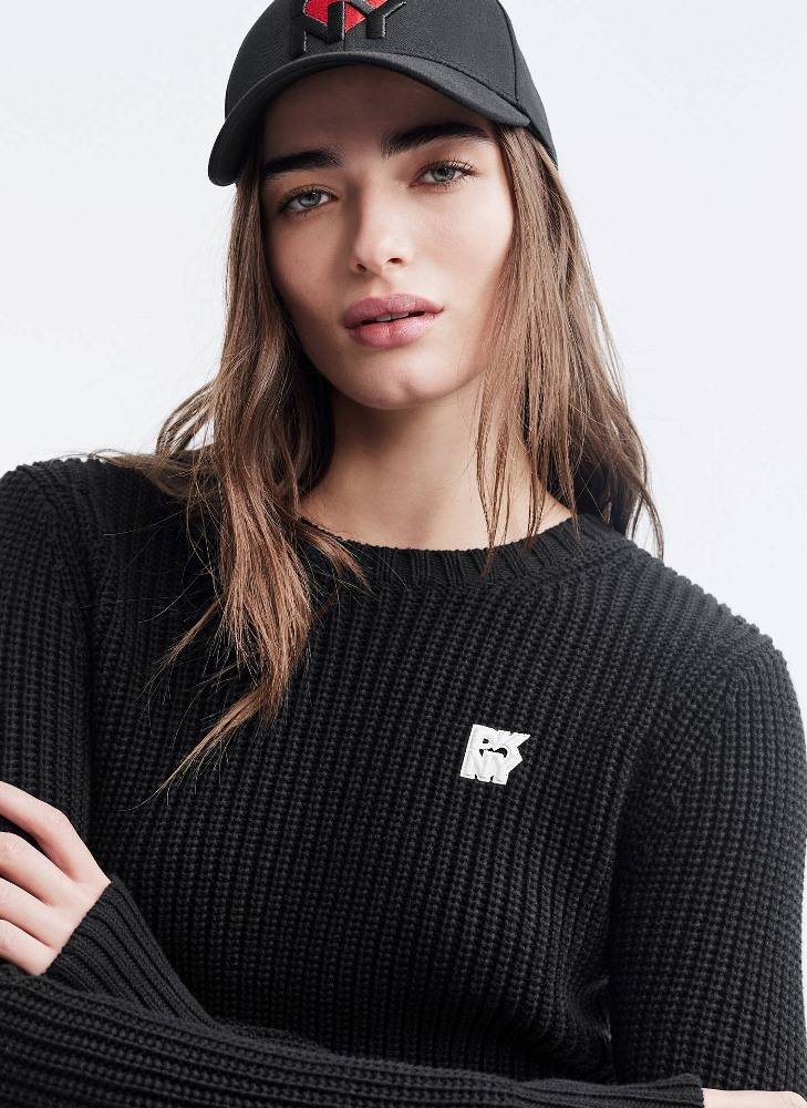 DKNY CROPPED KNIT SWEATER