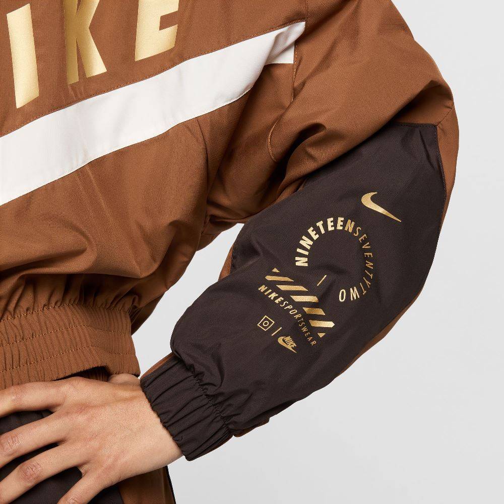 NIKE NSW WOMENS WOVEN STREET JKT