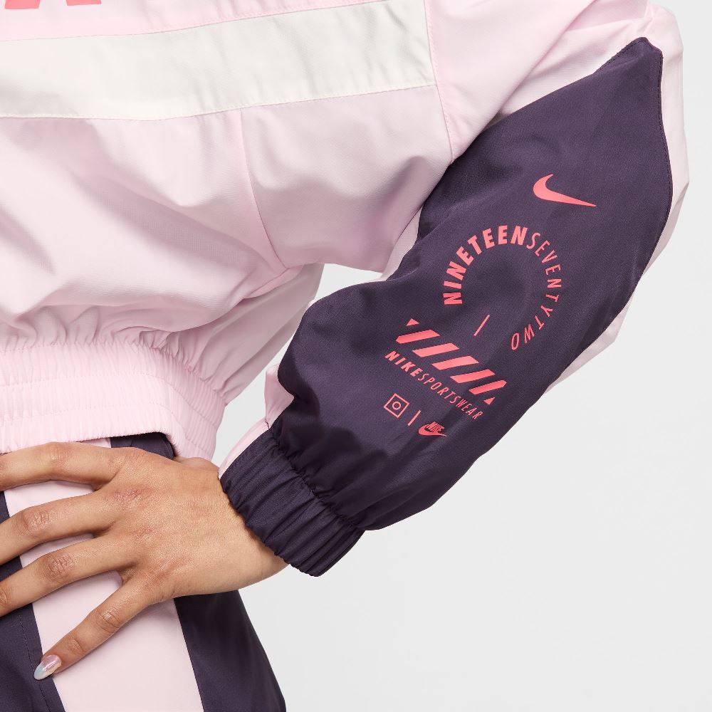 NIKE NSW WOMENS WOVEN STREET JKT