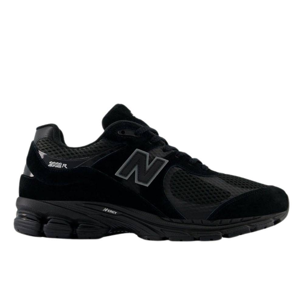 NEW BALANCE 2002R LIFESTYLE SNEAKERS