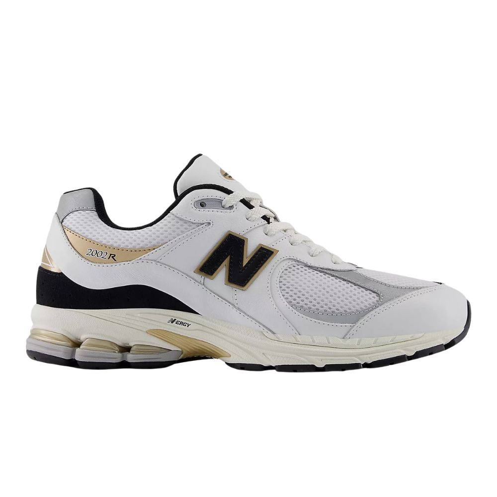 NEW BALANCE 2002R LIFESTYLE SNEAKERS