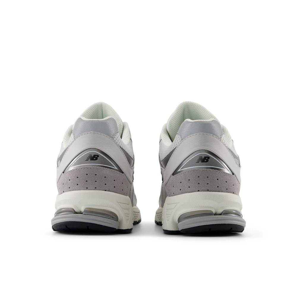 NEW BALANCE 2002R LIFESTYLE SNEAKERS