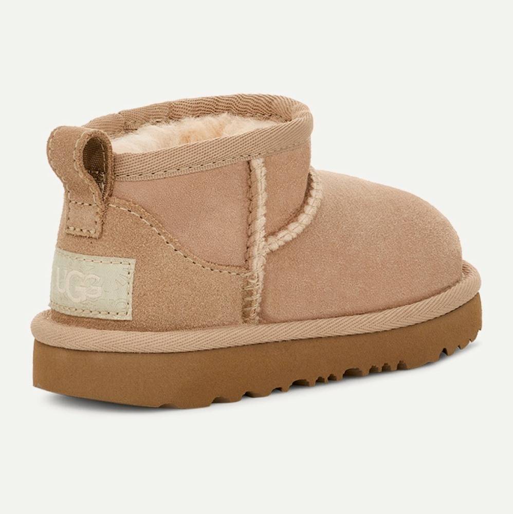 UGG CLASSIC ULTRA MINI TODDLER BOOT